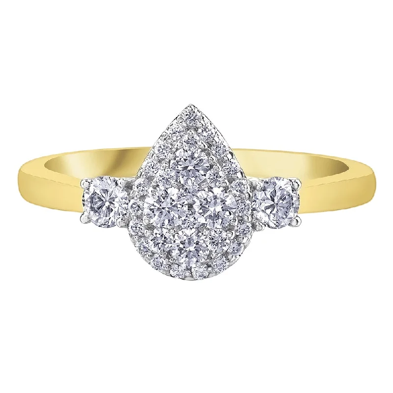 Women's Diamond Rings with Side - Stone Pave Setting for a Sparkling and Continuous ShineDiamond Pear-Shaped Cluster Engagement Ring