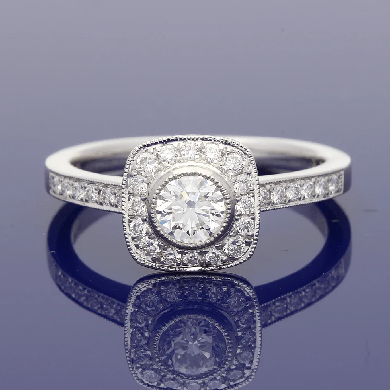 Princess - Cut Women's Diamond Rings in White Gold with a High - Clarity Diamond for a Modern LookPlatinum Diamond Halo Ring with Diamond Set Shoulders