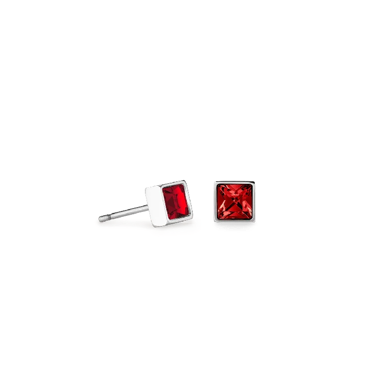 Glow - in - the - Dark Star Stud Earrings for a Mysterious and Night - Time - Friendly AccessoryCoeur De Lion Brilliant Square Silver and Red Crystal Stud Earrings