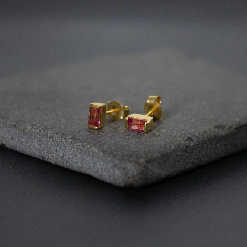 Rose Gold - Tone Geometric - Patterned Stud Earrings for a Modern and Trendy Look18ct Gold Vermeil Pink Quartz Stud Earrings