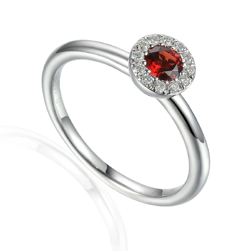 Princess - Cut Women's Diamond Rings in White Gold with a High - Clarity Diamond for a Modern Look9ct White Gold Red Garnet and Diamond Cluster Birthstone Ring