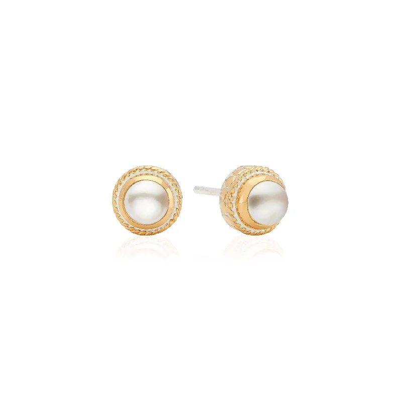 Pearl - Set Minimalist Stud Earrings in White for a Classic and Elegant AppearanceAnna Beck Gold Vermeil Pearl Charm Stud Earrings