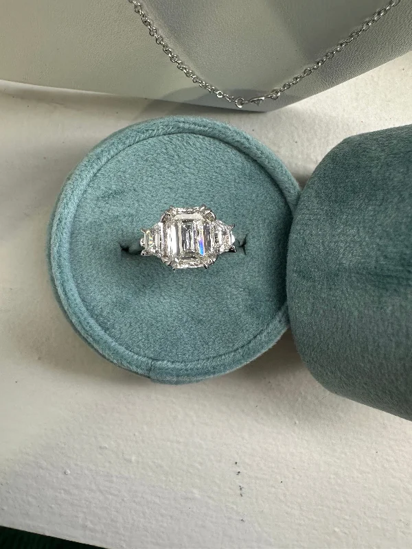 Men's Turquoise Engagement Rings in 925 Silver with a Southwestern - Inspired Band14K White Gold Emerald Three Stone Ring