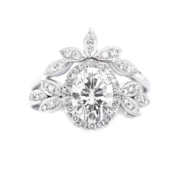 Cushion - Cut Women's Diamond Rings in Platinum with a Soft and Romantic AppearanceOval Diamond Floral Two Rings Set "Minimal Lily" ♥