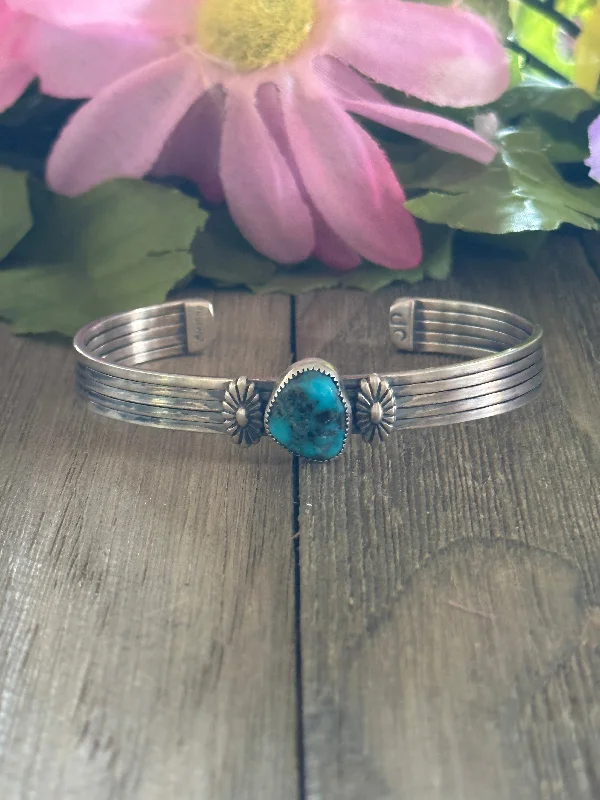 Women's Cuff Bracelets with Celtic Knot Patterns for a Mysterious and Cultural AppealNavajo Made Kingman Turquoise & Sterling Silver Cuff Bracelet