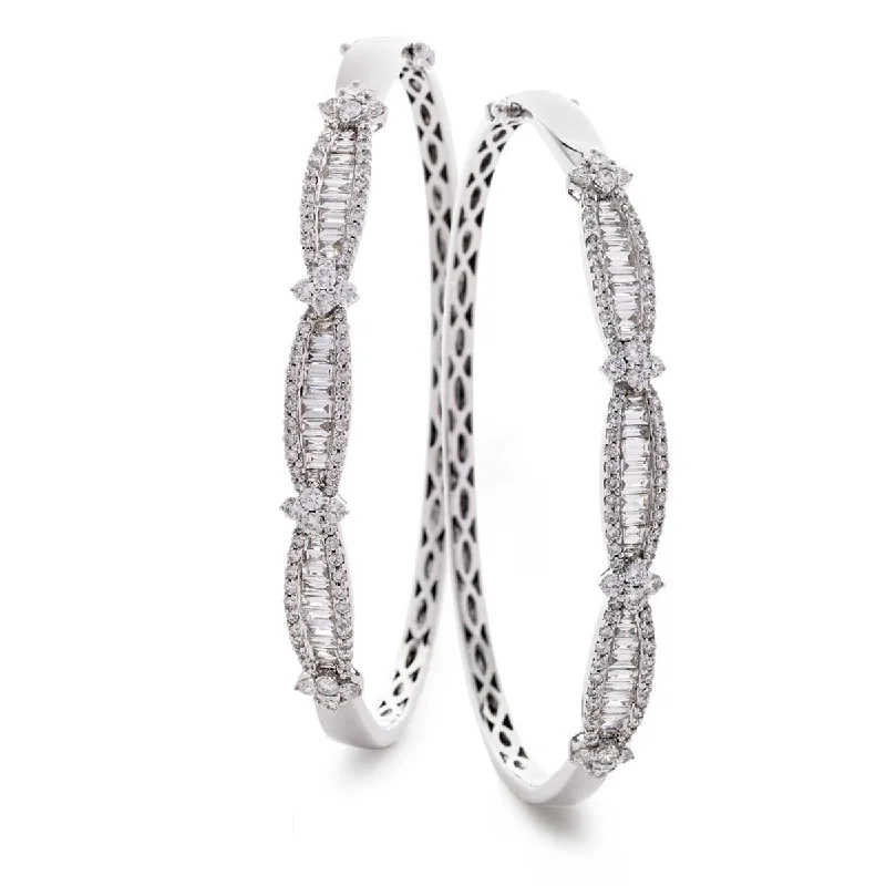 Bangle Bracelets with LED Lights for a Glowing and Trendy AccessoryDIAMOND CRISS CROSS FANCY BANGLE IN 18K WHITE GOLD