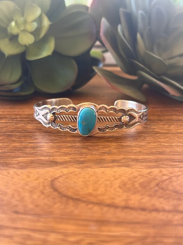 Gold - Plated Women's Cuff Bracelets with Precious Gemstone Inlays for Luxury and EleganceNavajo Made Kingman Turquoise & Sterling Silver Cuff Bracelet