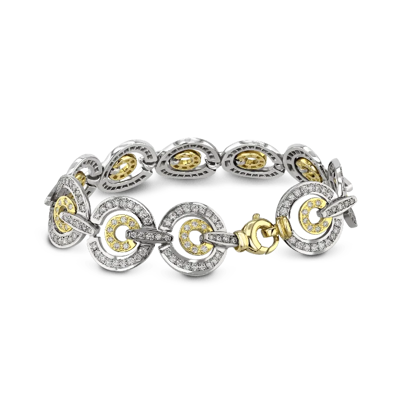 Pearl - Adorned Bangle Bracelets with Delicate Silver ChainsDiamond Daze Bracelet