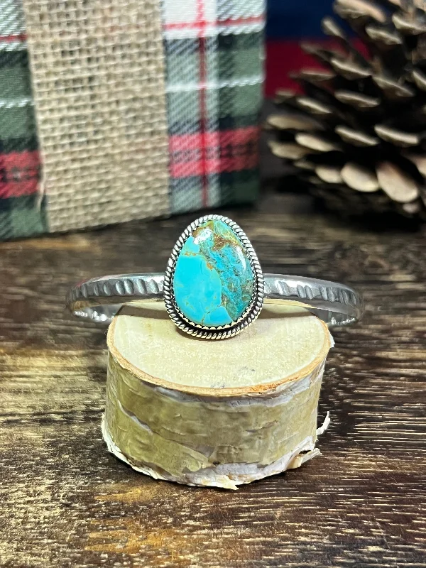 Adjustable Women's Elastic Cuff Bracelets with Pearl Accents for a Feminine Touch#20 Southwest Made Kingman Turquoise & Sterling Silver Cuff Bracelet