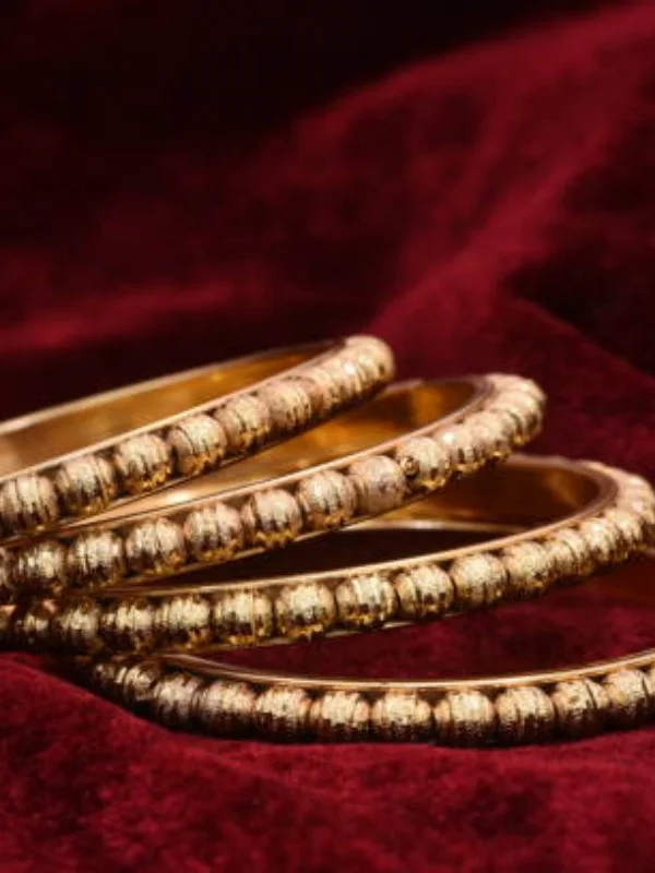 Bracelets & Bangles: Adorn Your Wrist in Style