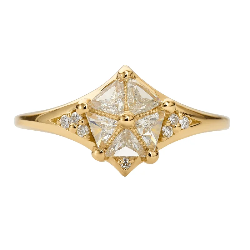 Pear - Shaped Engagement Rings in Yellow Gold with a Diamond - Encrusted BandStar Engagement Ring with Five Triangle Cut Diamonds