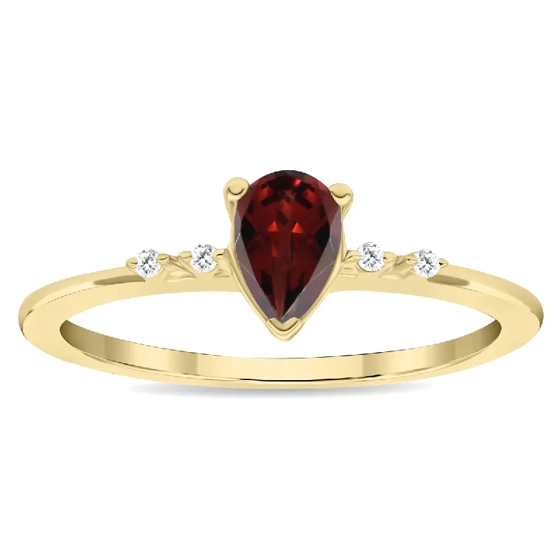 Sapphire Gemstone Rings in 18K White Gold with Diamond Accents for an Elegant EngagementWomen's Pear Shaped Garnet and Diamond Sparkle Ring in 10K Yellow Gold